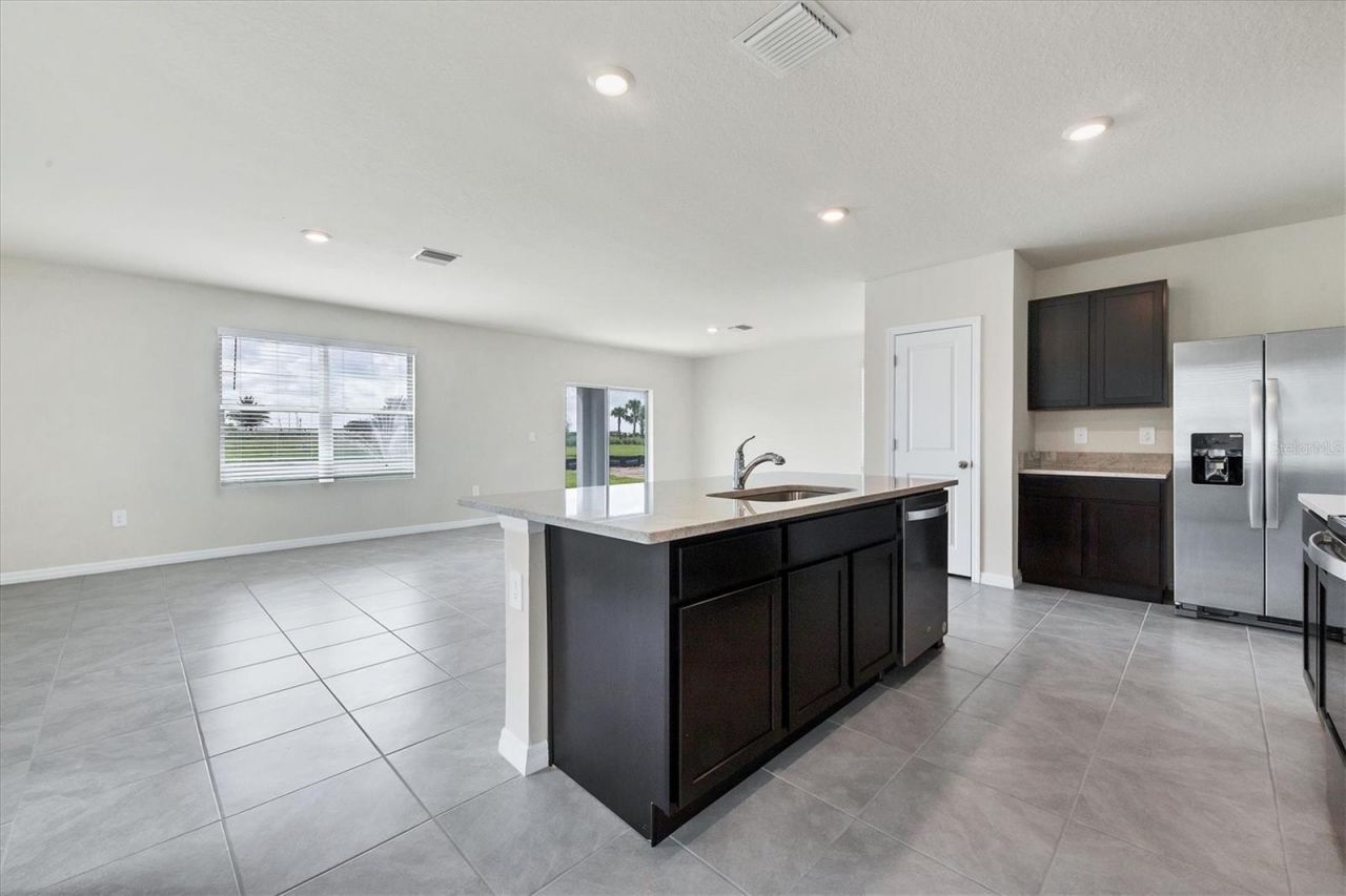3279 Hilltop Circle, Lakewood Ranch, FL 34211 Photo