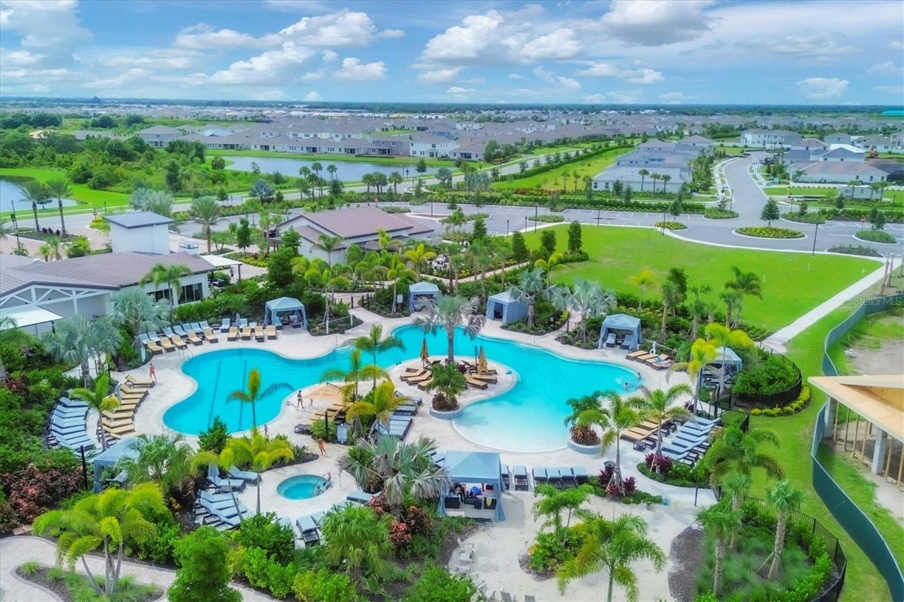 3279 Hilltop Circle, Lakewood Ranch, FL 34211 Photo