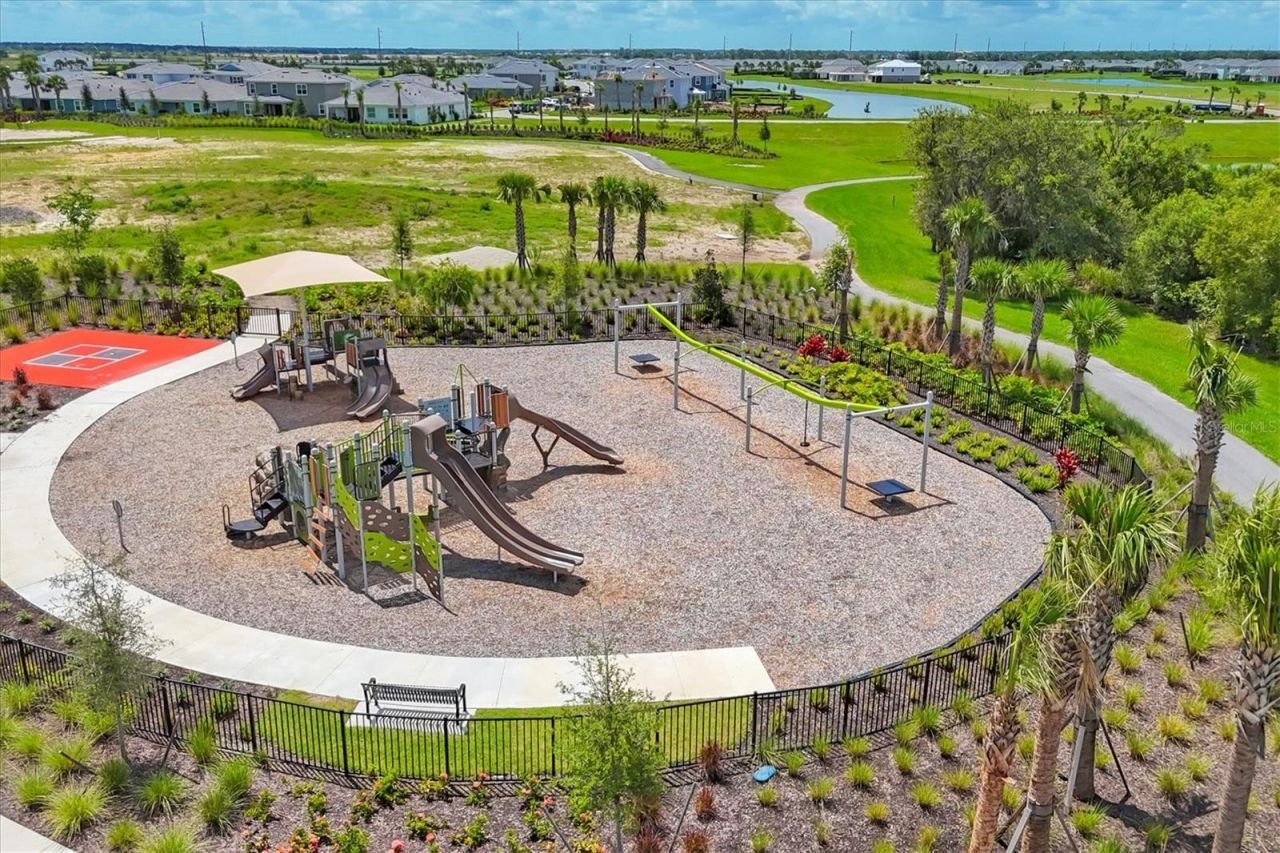 3279 Hilltop Circle, Lakewood Ranch, FL 34211 Photo