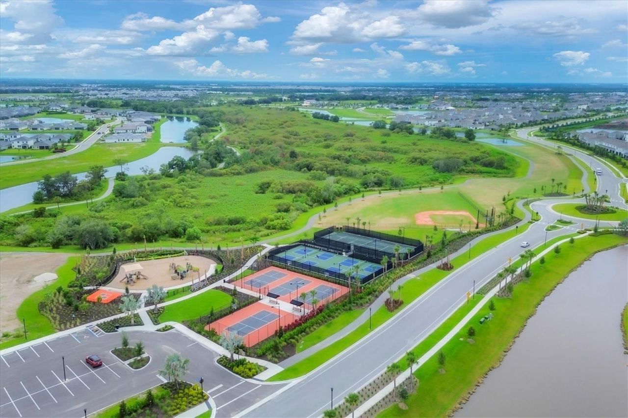 3279 Hilltop Circle, Lakewood Ranch, FL 34211 Photo