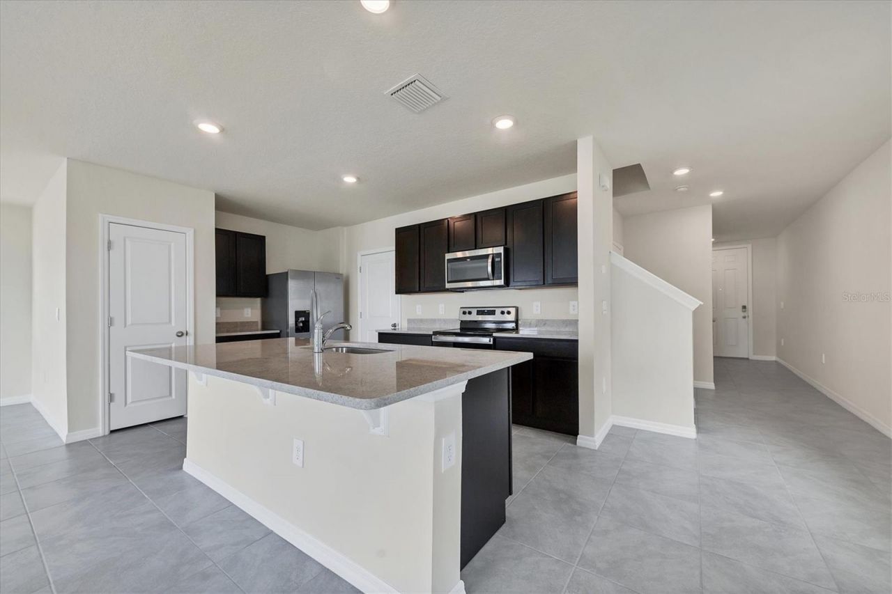 3279 Hilltop Circle, Lakewood Ranch, FL 34211 Photo