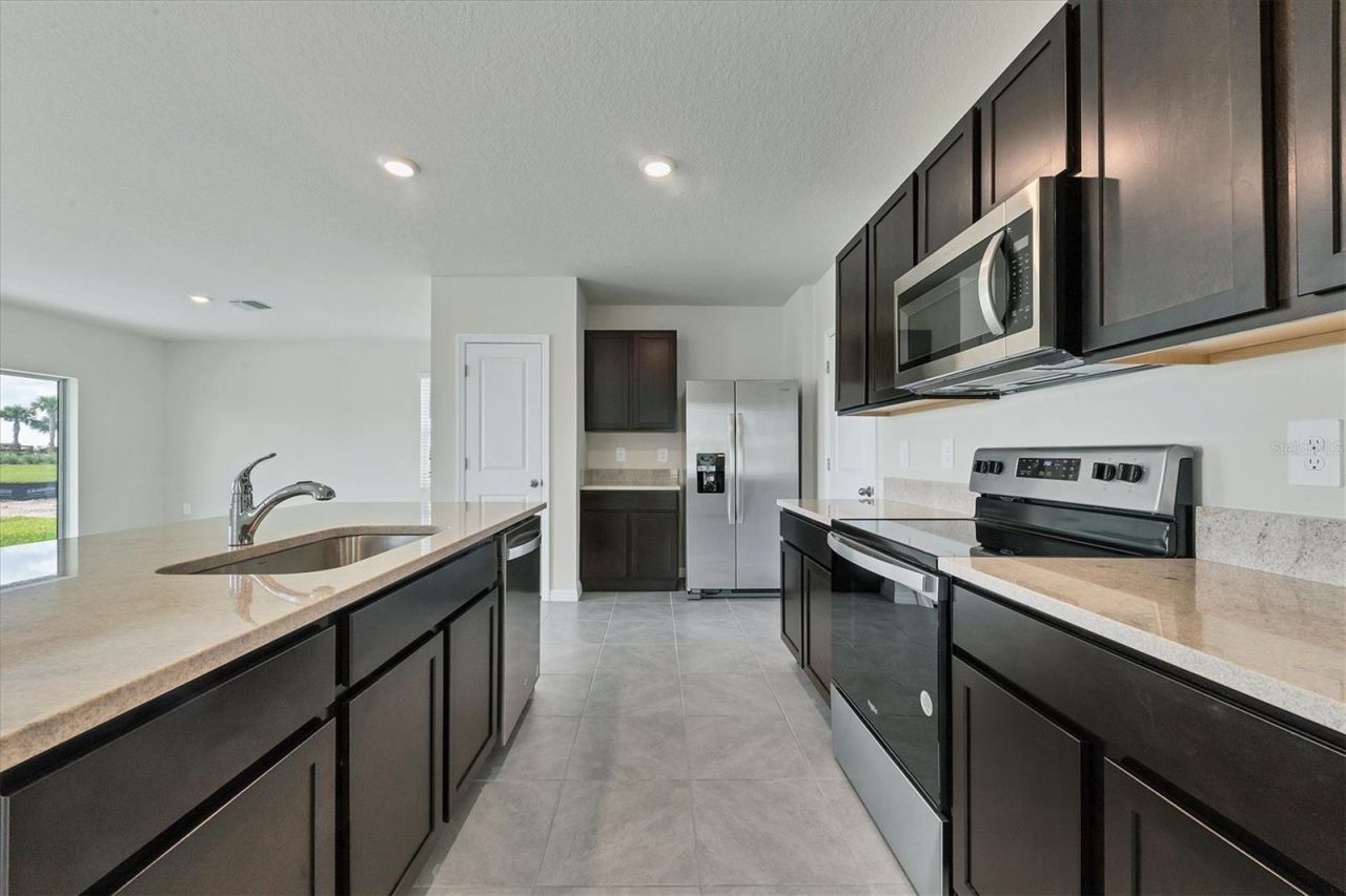 3279 Hilltop Circle, Lakewood Ranch, FL 34211 Photo