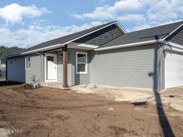 5881 W Vermont St, Spirit Lake, ID 83869