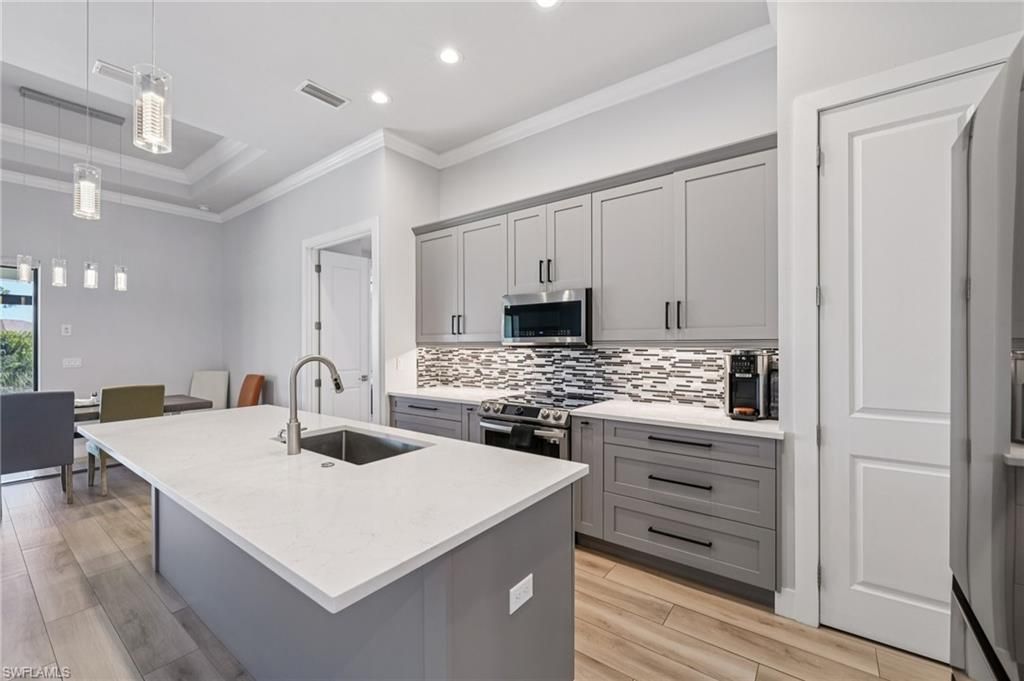 3017 NW 18th Ave, Cape Coral, FL 33993 Photo