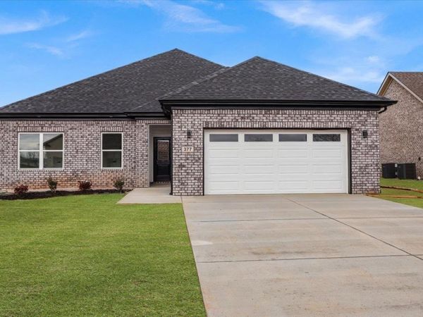 377 Olympia Court, Bowling Green, KY 42103