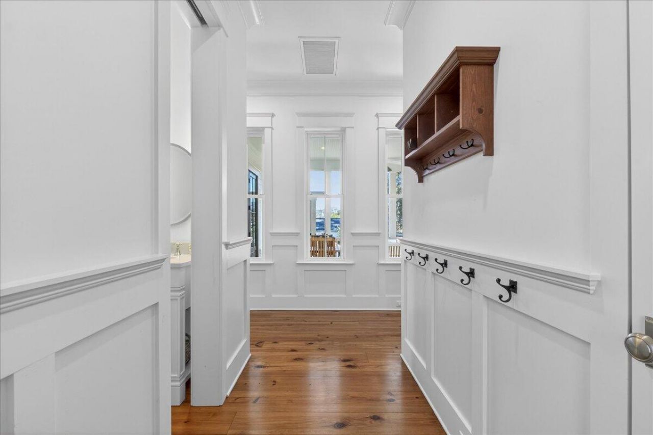 1461 Hale Road Photo 24