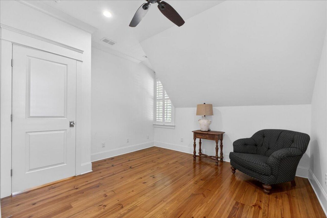 1461 Hale Road Photo 29