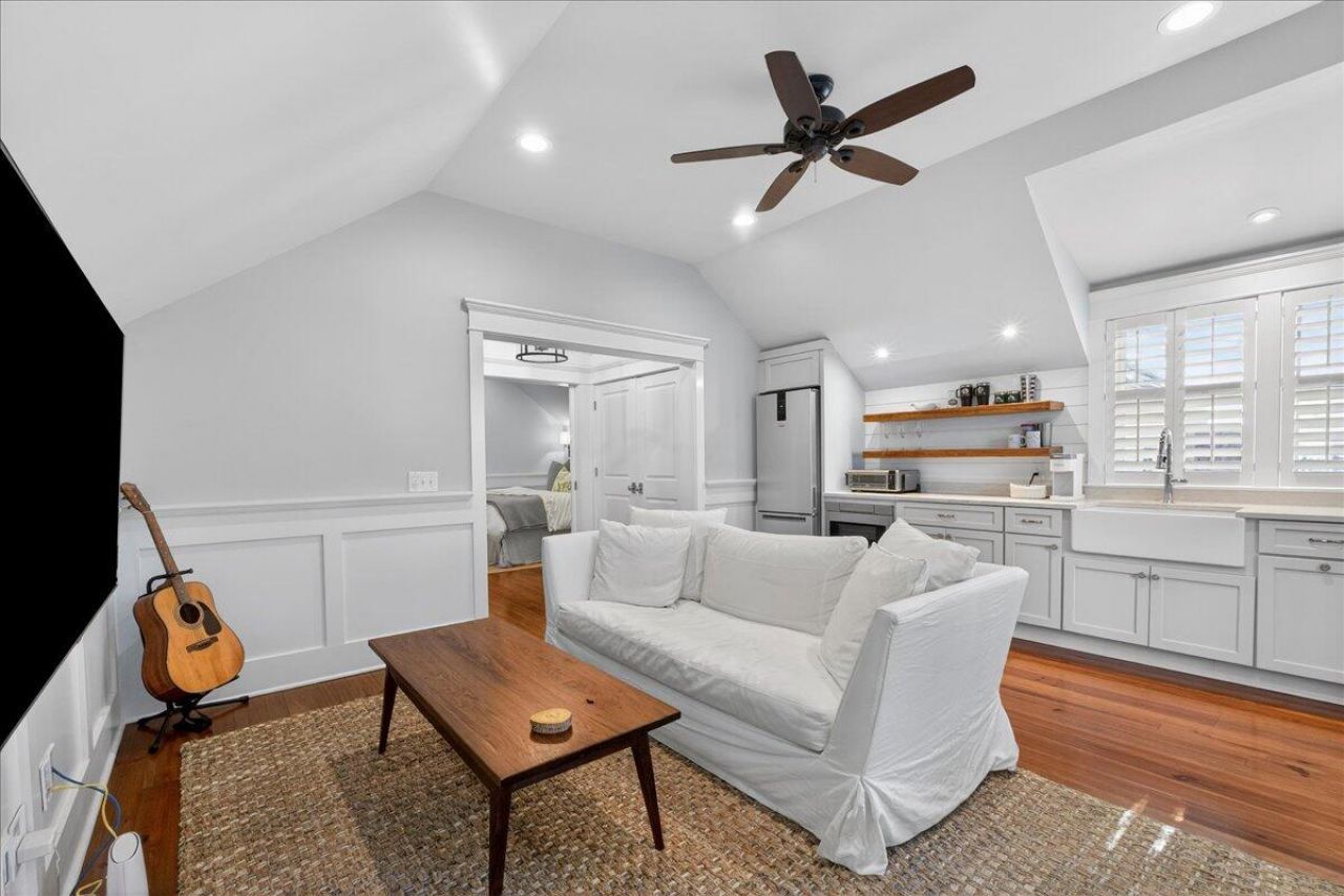 1461 Hale Road Photo 35