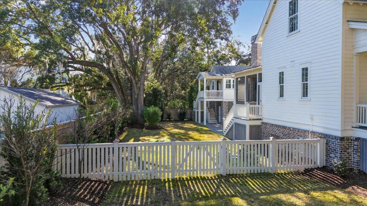 1461 Hale Road Photo 45