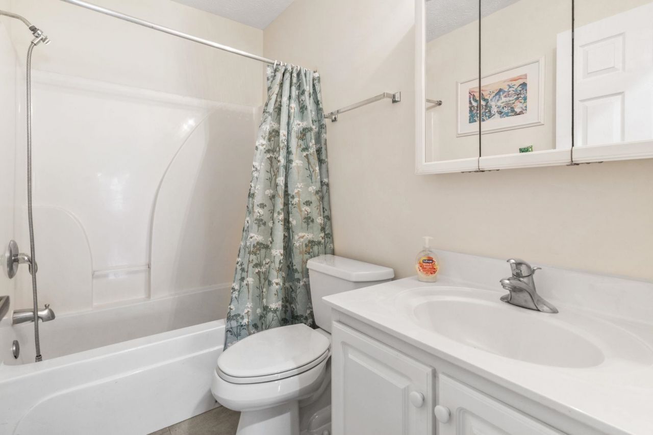 155 Retreat Pl.  Photo 20