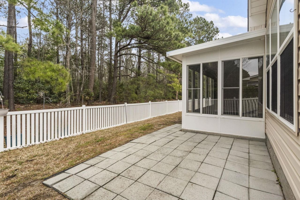 155 Retreat Pl.  Photo 24