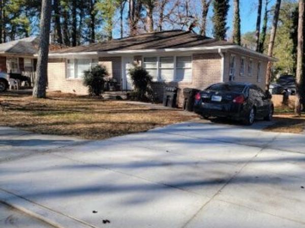 2907 Sylvan Road, East Point, GA 30344