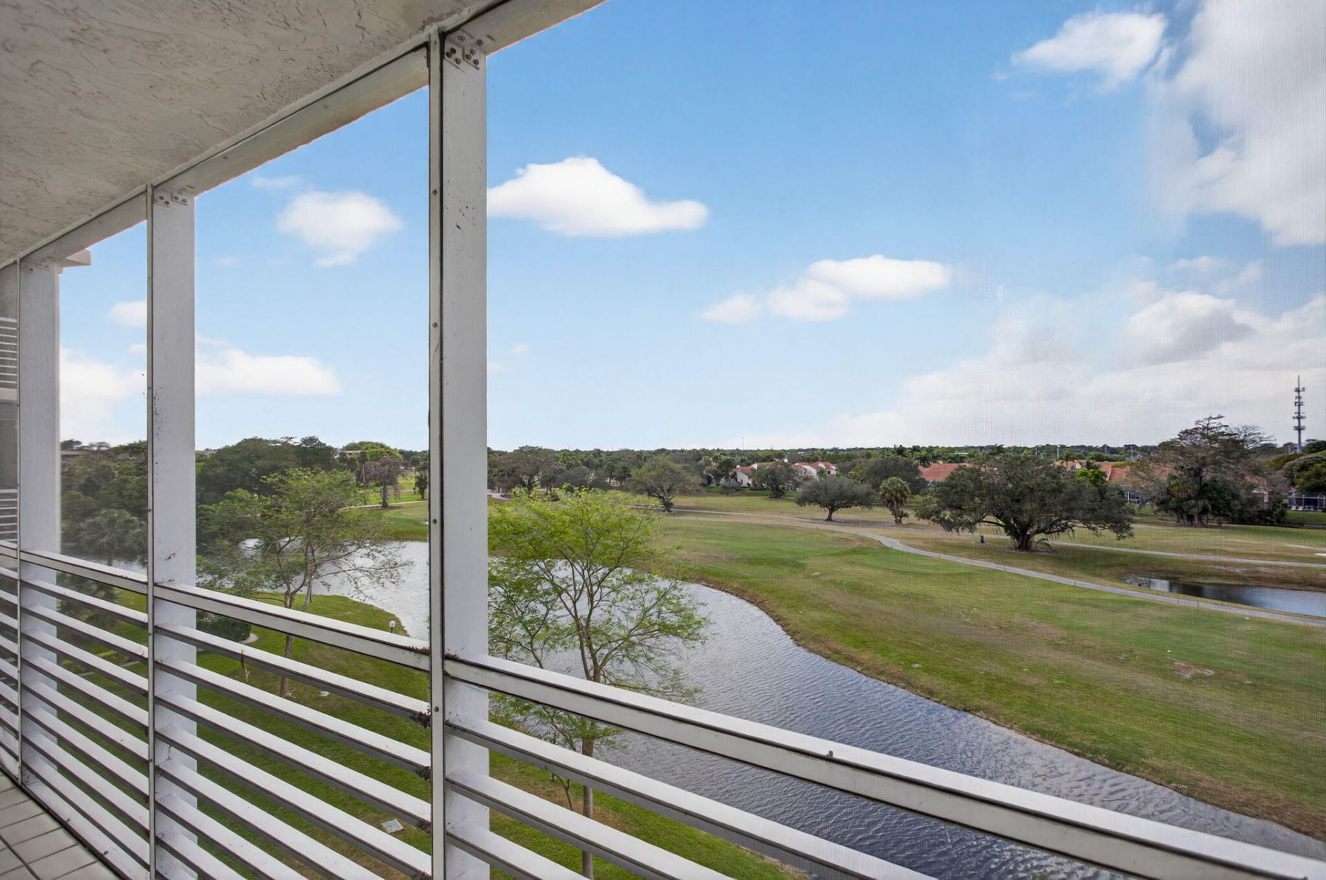 3507 Oaks Way, Unit 501, Pompano Beach, FL 33069 Photo