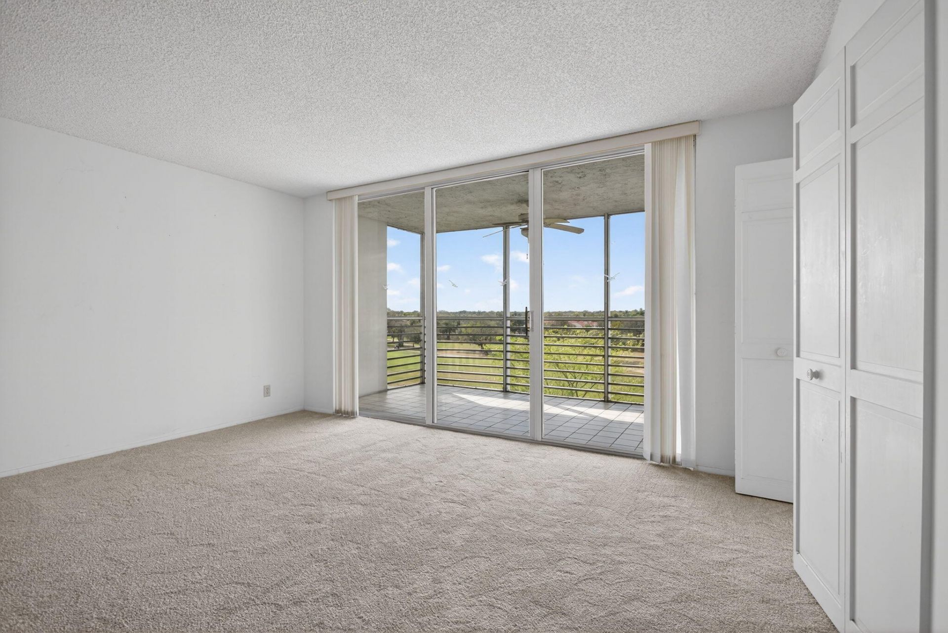 3507 Oaks Way, Unit 501, Pompano Beach, FL 33069 Photo