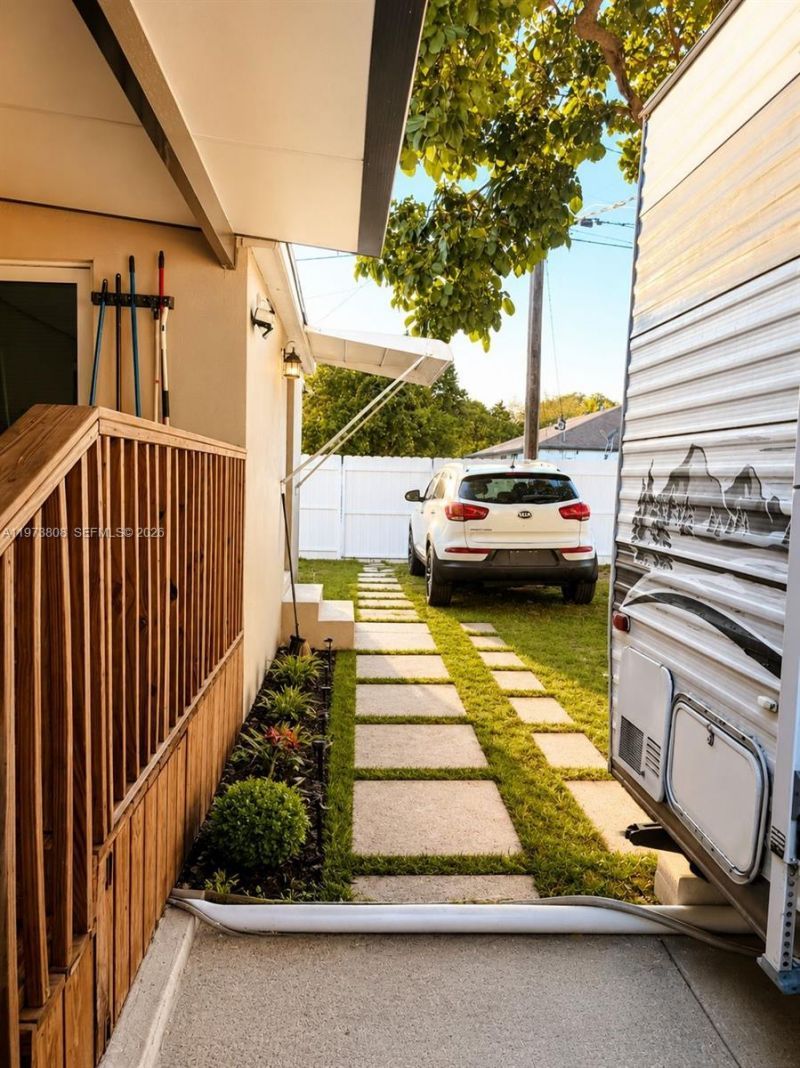 2281 NW 81st Ter, Miami, FL 33147 Photo