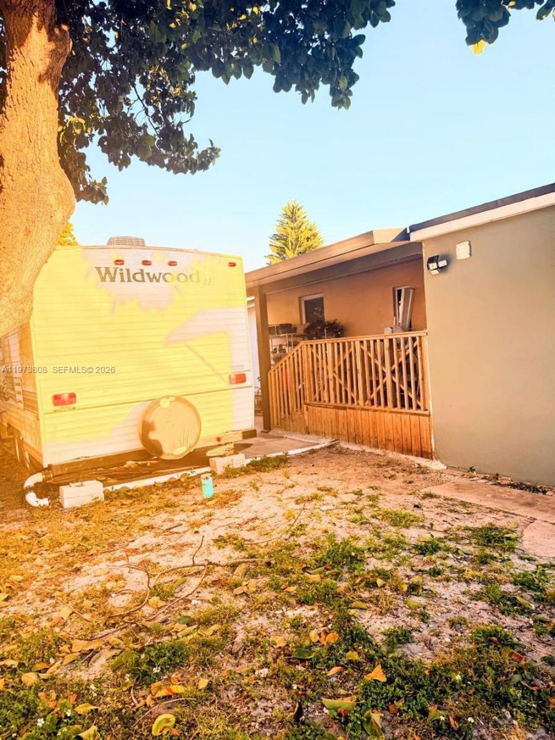 2281 NW 81st Ter , Miami, FL 33147 Photo