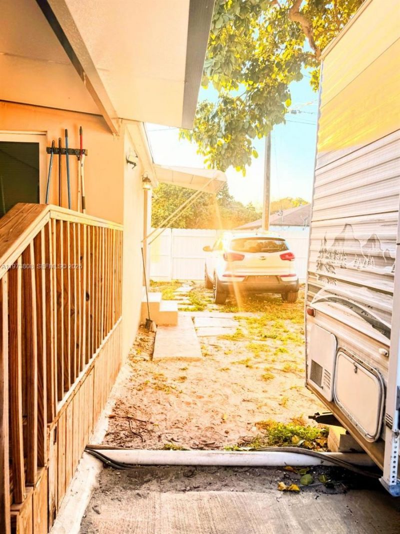 2281 NW 81st Ter , Miami, FL 33147 Photo