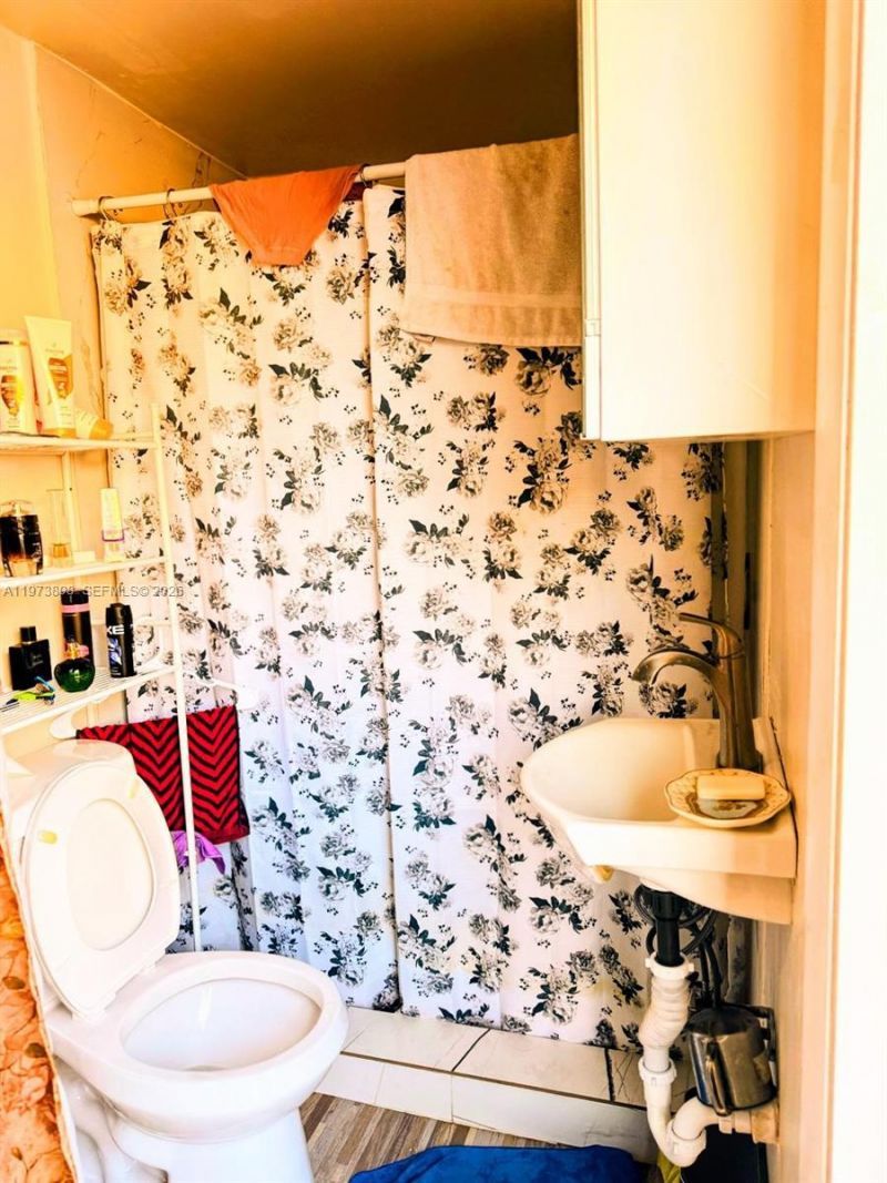 2281 NW 81st Ter , Miami, FL 33147 Photo