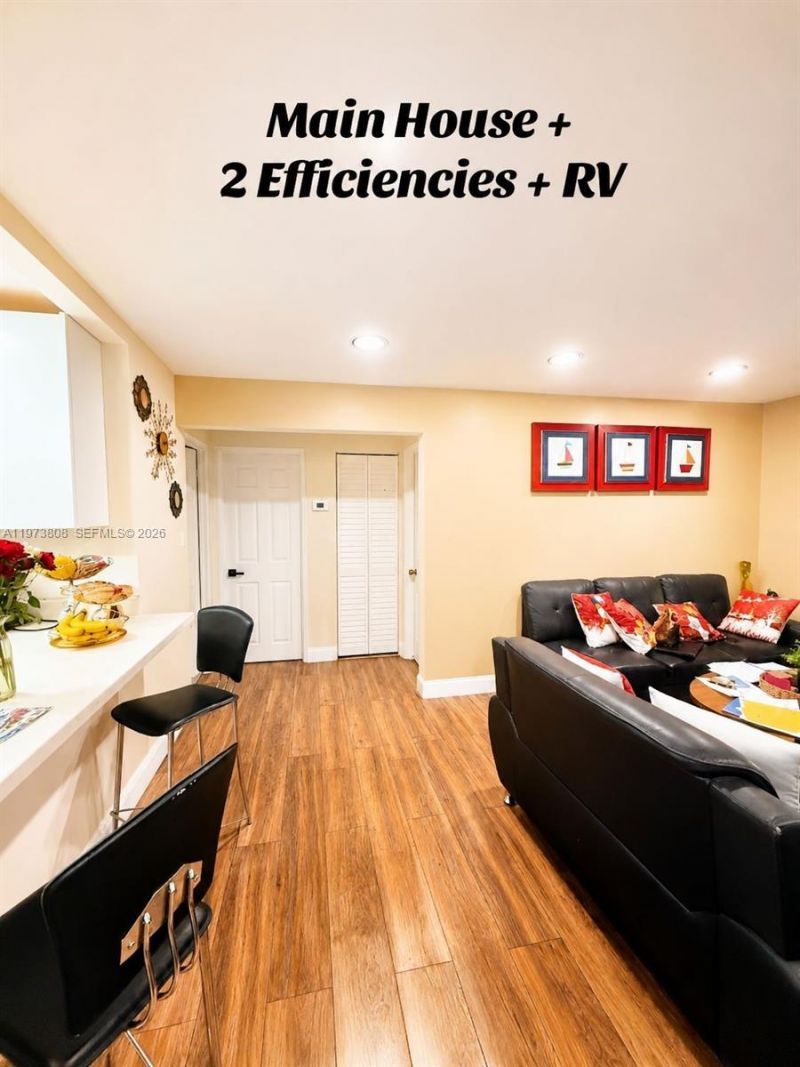 2281 NW 81st Ter, Miami, FL 33147 Photo