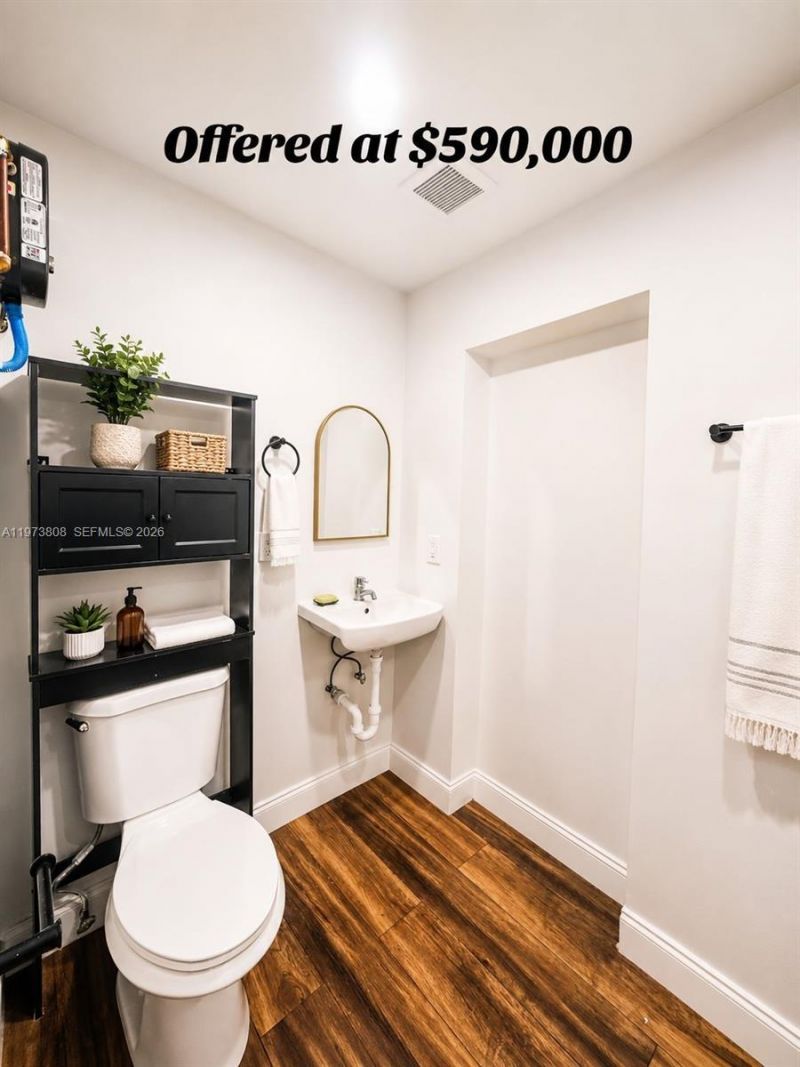 2281 NW 81st Ter, Miami, FL 33147 Photo