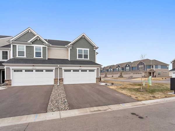 10731 Wiles Way, Woodbury, MN 55129