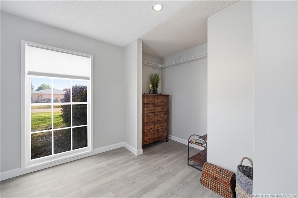 2195 43rd Avenue, Vero Beach, FL 32960 Photo