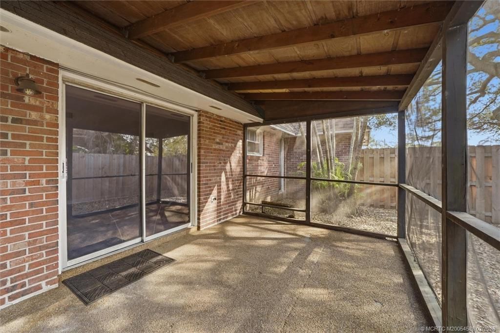 2195 43rd Avenue, Vero Beach, FL 32960 Photo