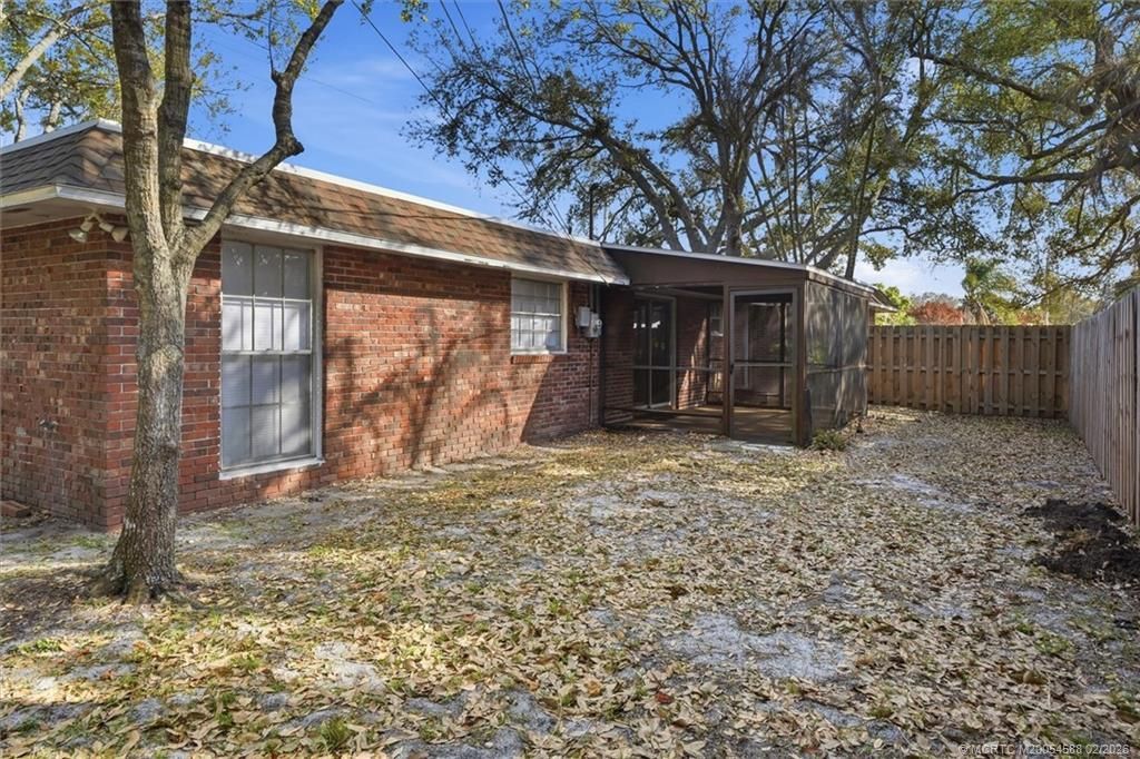 2195 43rd Avenue, Vero Beach, FL 32960 Photo