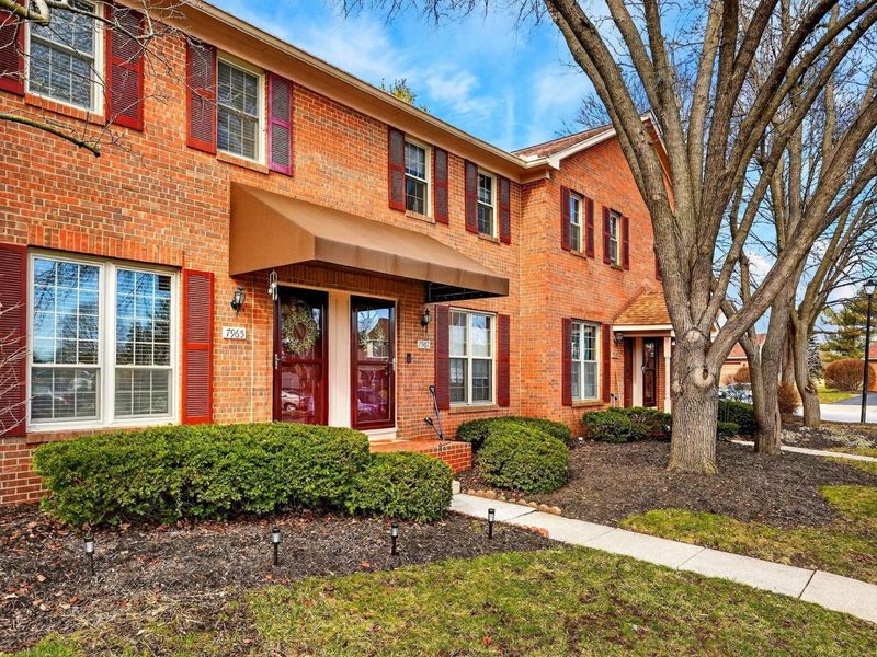 7965 Boothbay Court, Unit 20, Powell, OH 43065 Photo 2