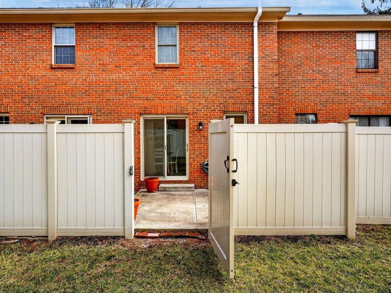 7965 Boothbay Court, Unit 20, Powell, OH 43065 Photo 27