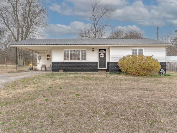 180 College Drive, Melbourne, AR 72556