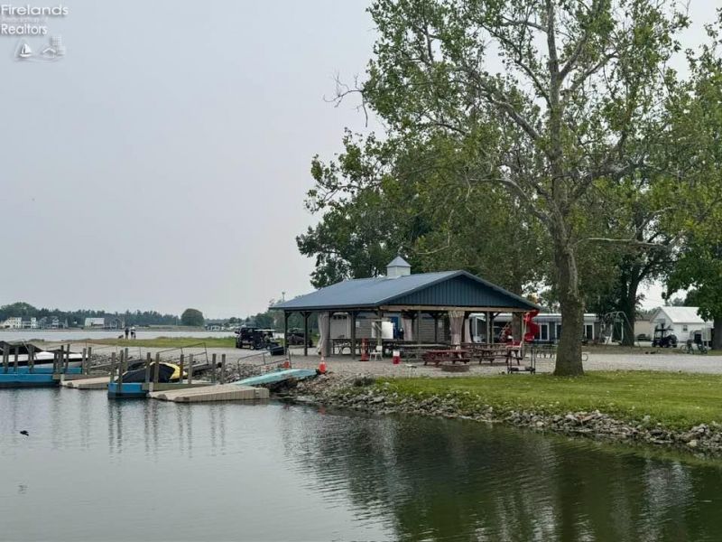 999 N Buck Road, Unit 38, Marblehead, OH 43440 Photo 21