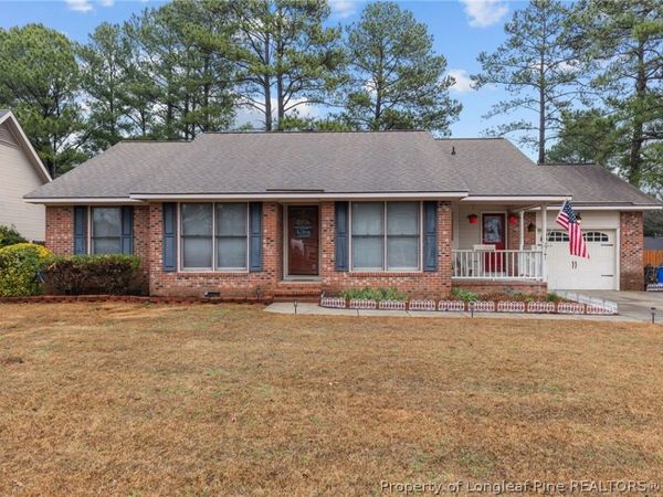 909 Flintwood Road, Fayetteville, NC 28314