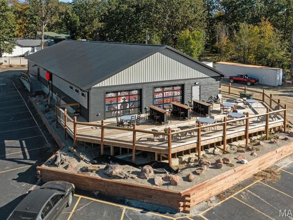 3422 Bray Road , Farmington, MO 63640