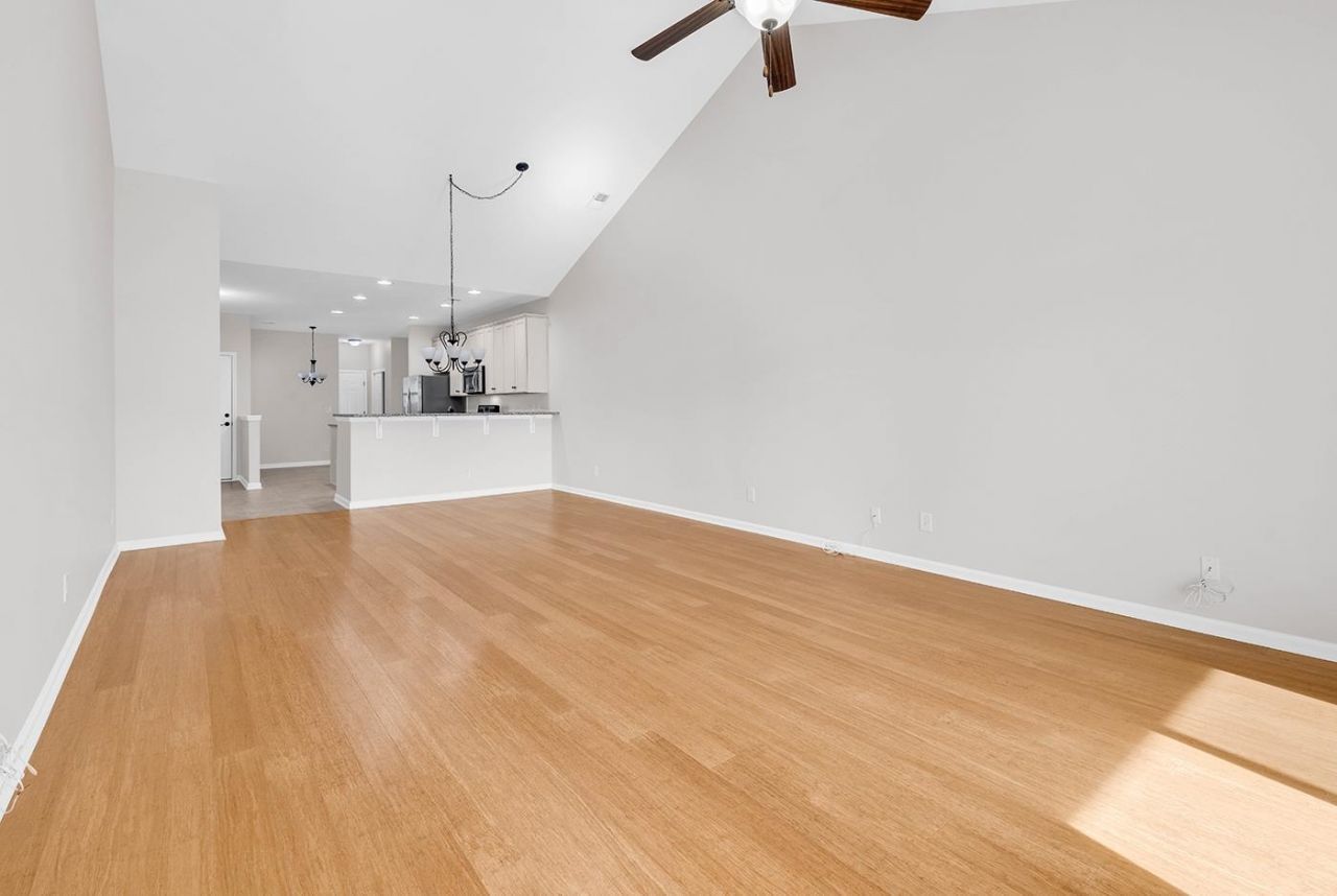 1534 - D Palmina Loop  Photo 19