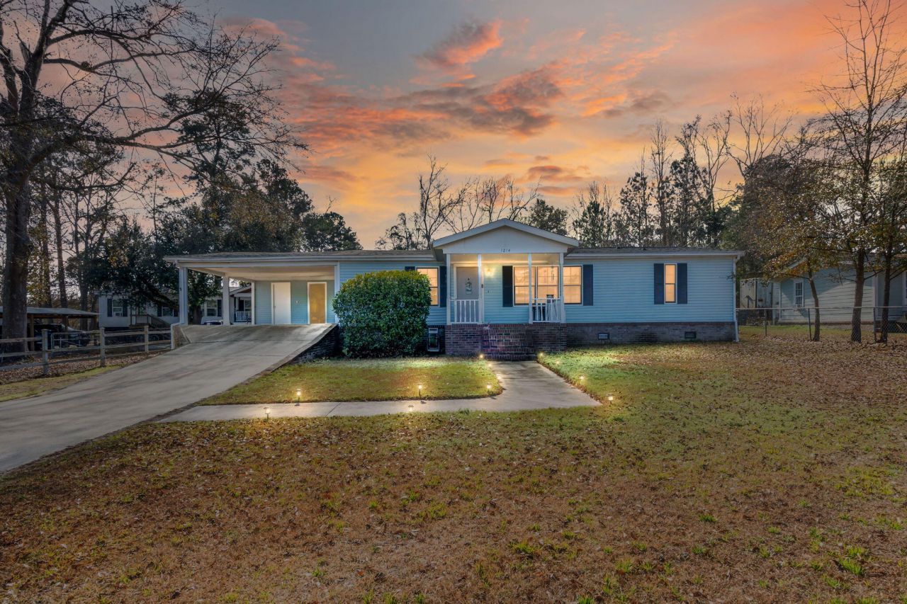 1214 Ellie Court Photo 1