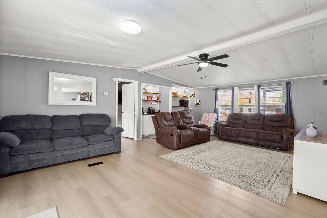 1214 Ellie Court Photo 11