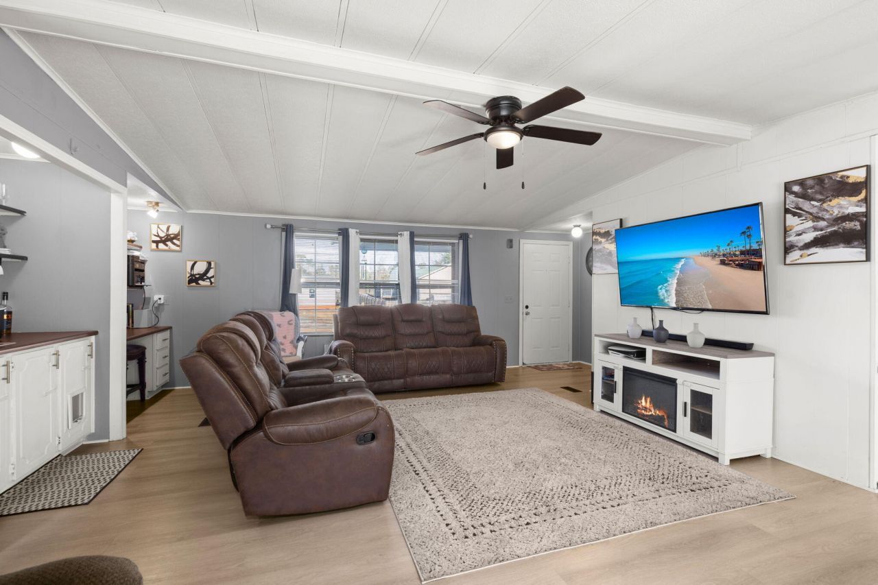 1214 Ellie Court Photo 7