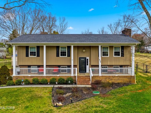 426 Coulter Rd, Maryville, TN 37804