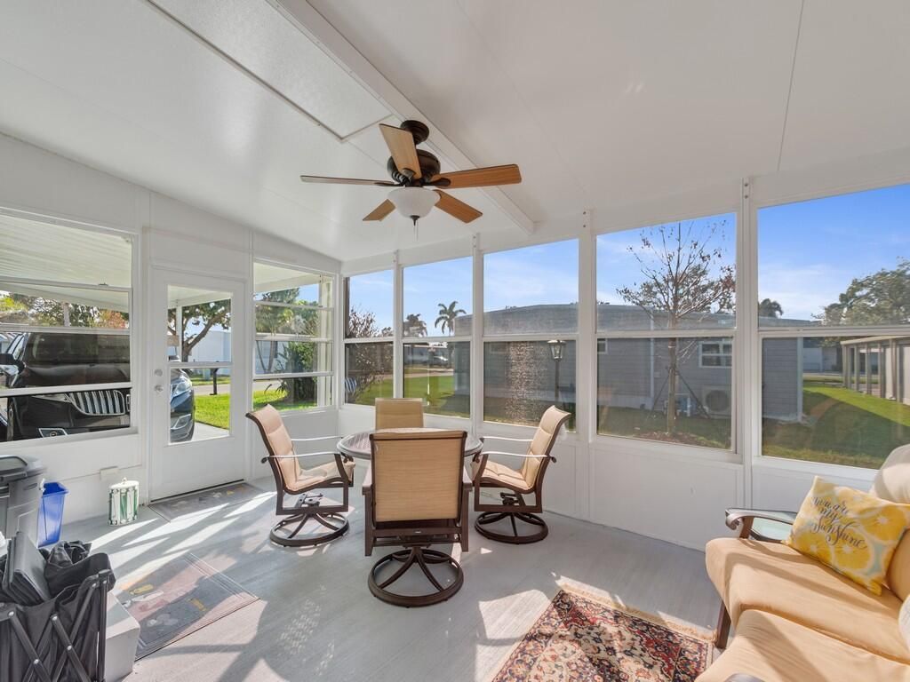 309 NE Pinelake Village Boulevard, Jensen Beach, FL 34957 Photo