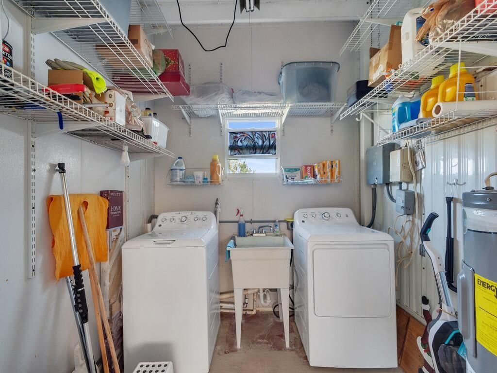 309 NE Pinelake Village Boulevard, Jensen Beach, FL 34957 Photo