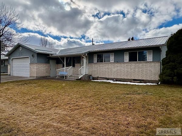 2334 E 1st Street, IDAHO FALLS, ID 83401