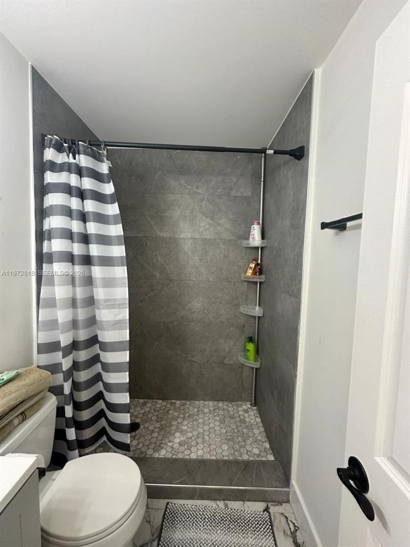 104 NW 9th St , Unit 3, Hallandale Beach, FL 33009 Photo