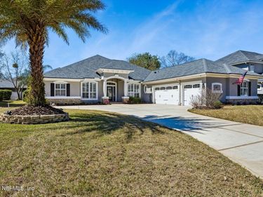 2115 AUTUMN COVE Circle, Fleming Island, FL 32003