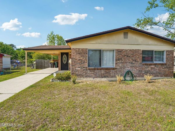 4371 CROSSBOW Road, Jacksonville, FL 32208