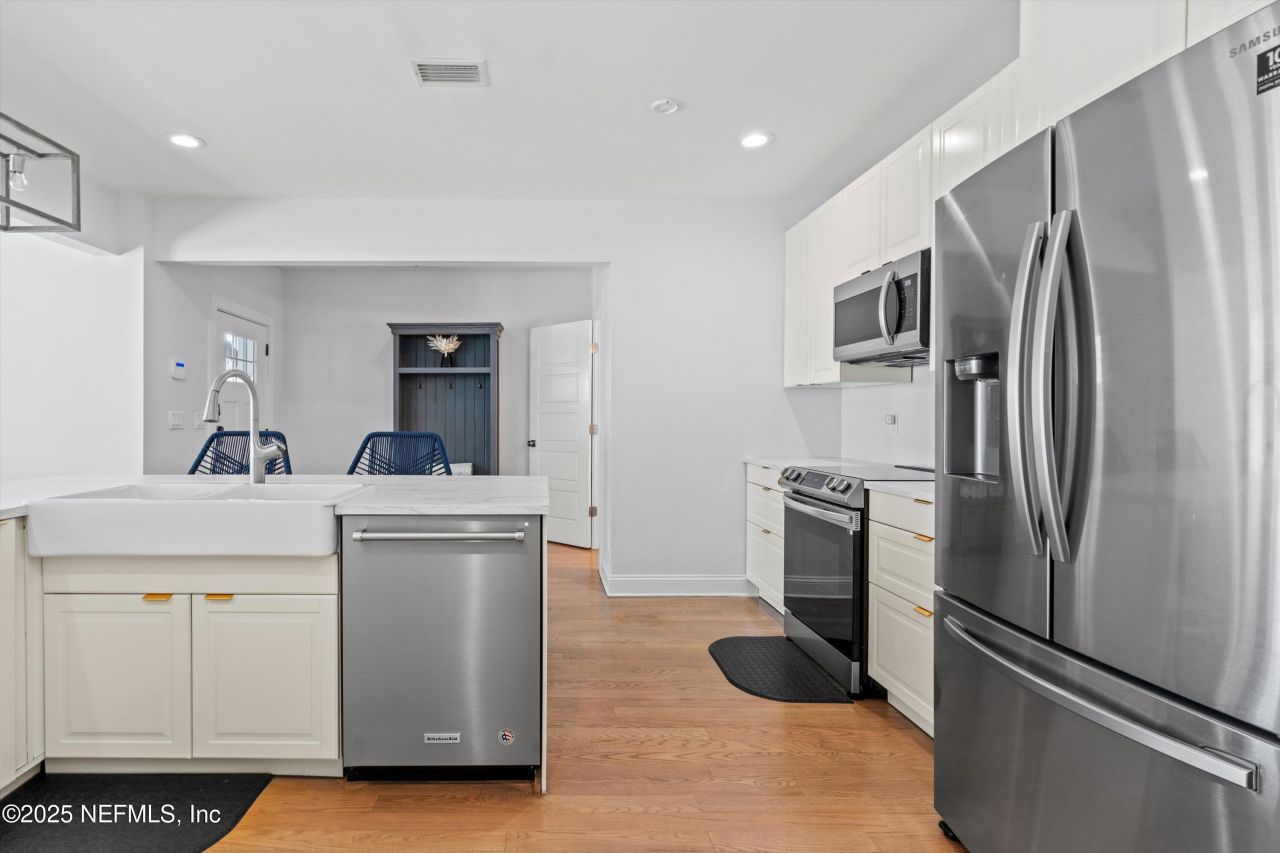 109 12th Avenue N, Jacksonville Beach, FL 32250 Photo