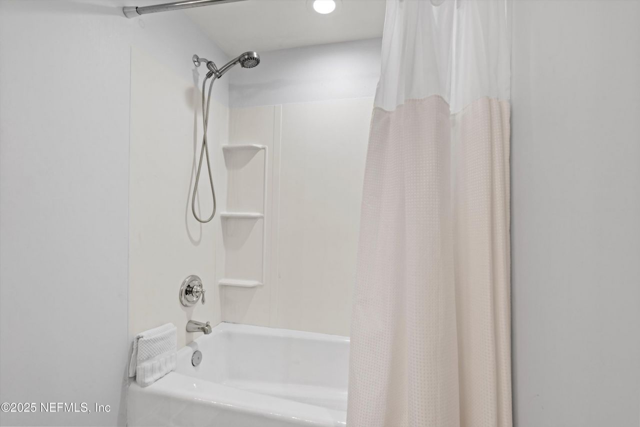 109 12th Avenue N, Jacksonville Beach, FL 32250 Photo