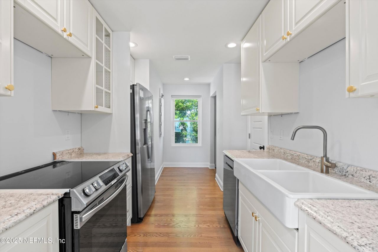 109 12th Avenue N, Jacksonville Beach, FL 32250 Photo