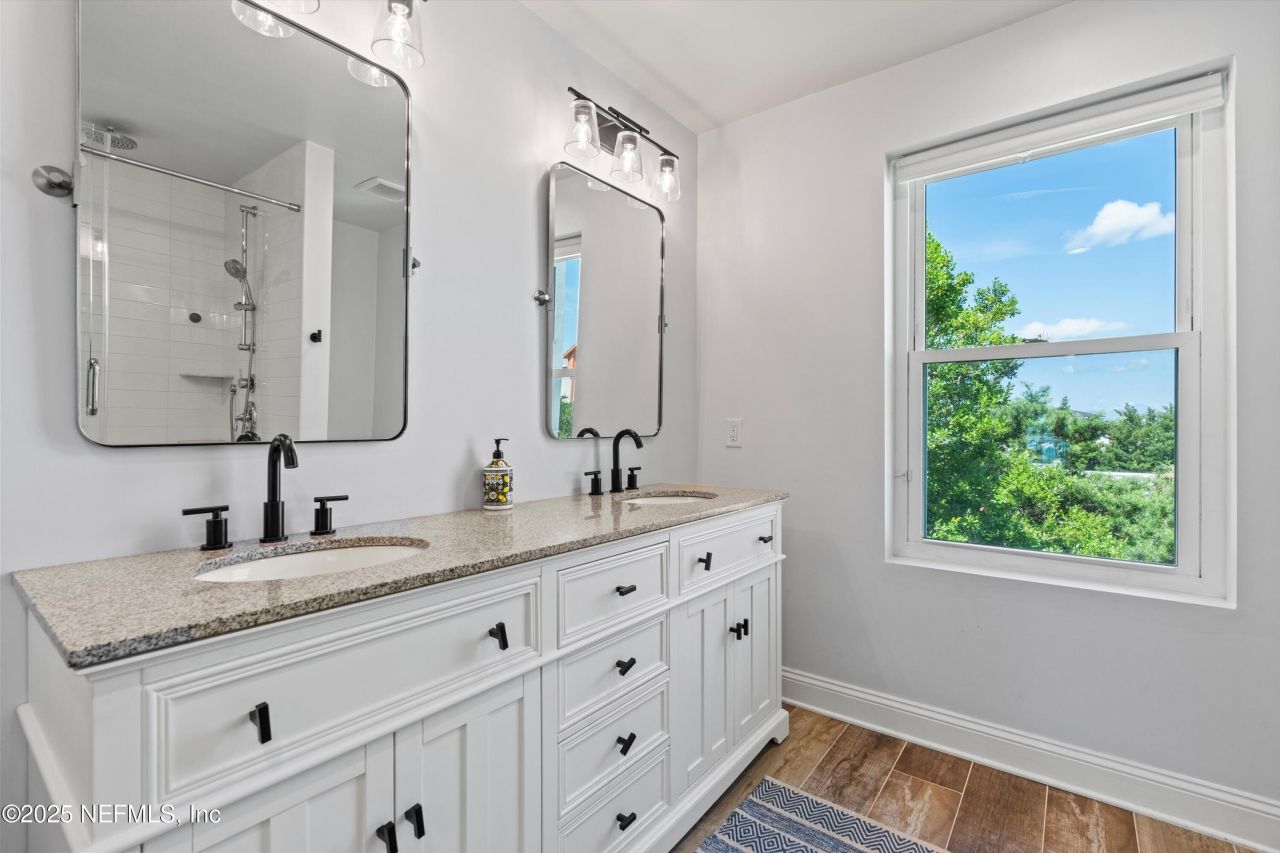 109 12th Avenue N, Jacksonville Beach, FL 32250 Photo