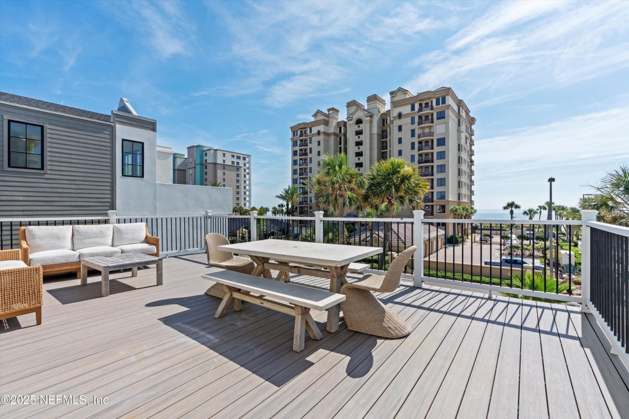 109 12th Avenue N, Jacksonville Beach, FL 32250 Photo